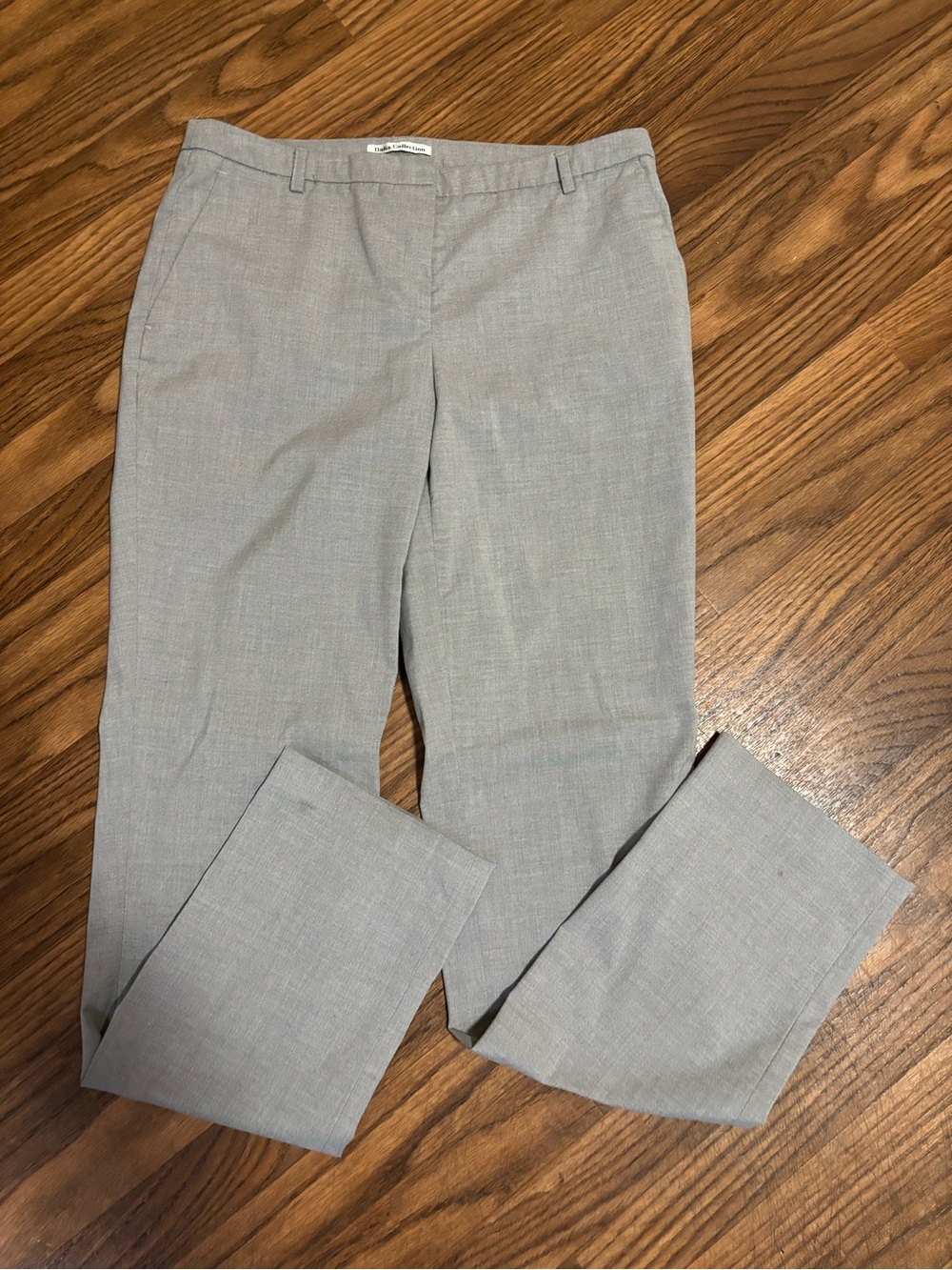 Dalia Collection * Woman’s Casual / Dress Pants * Size 6 Light Grey.